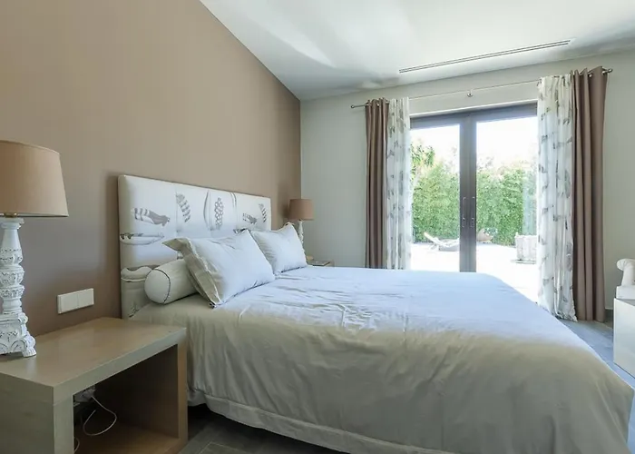 In Juan-les-pins With Heated Pool Villa